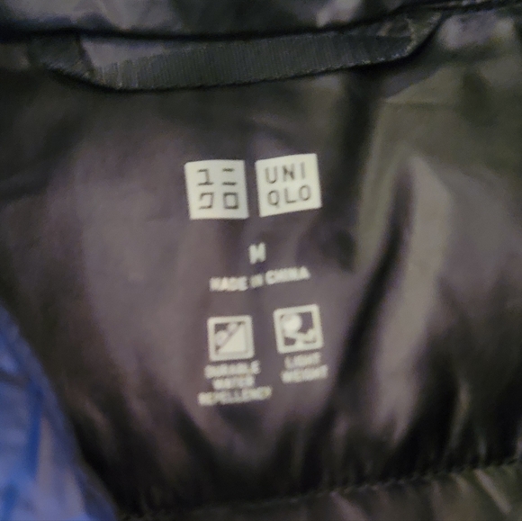 ULTRA LIGHT DOWN VEST - Picture 2 of 3